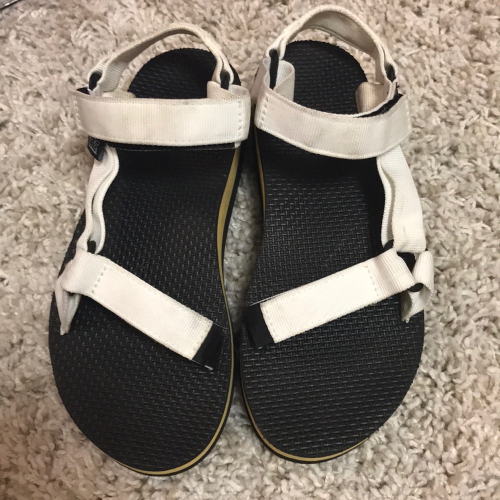 Teva Flatforms